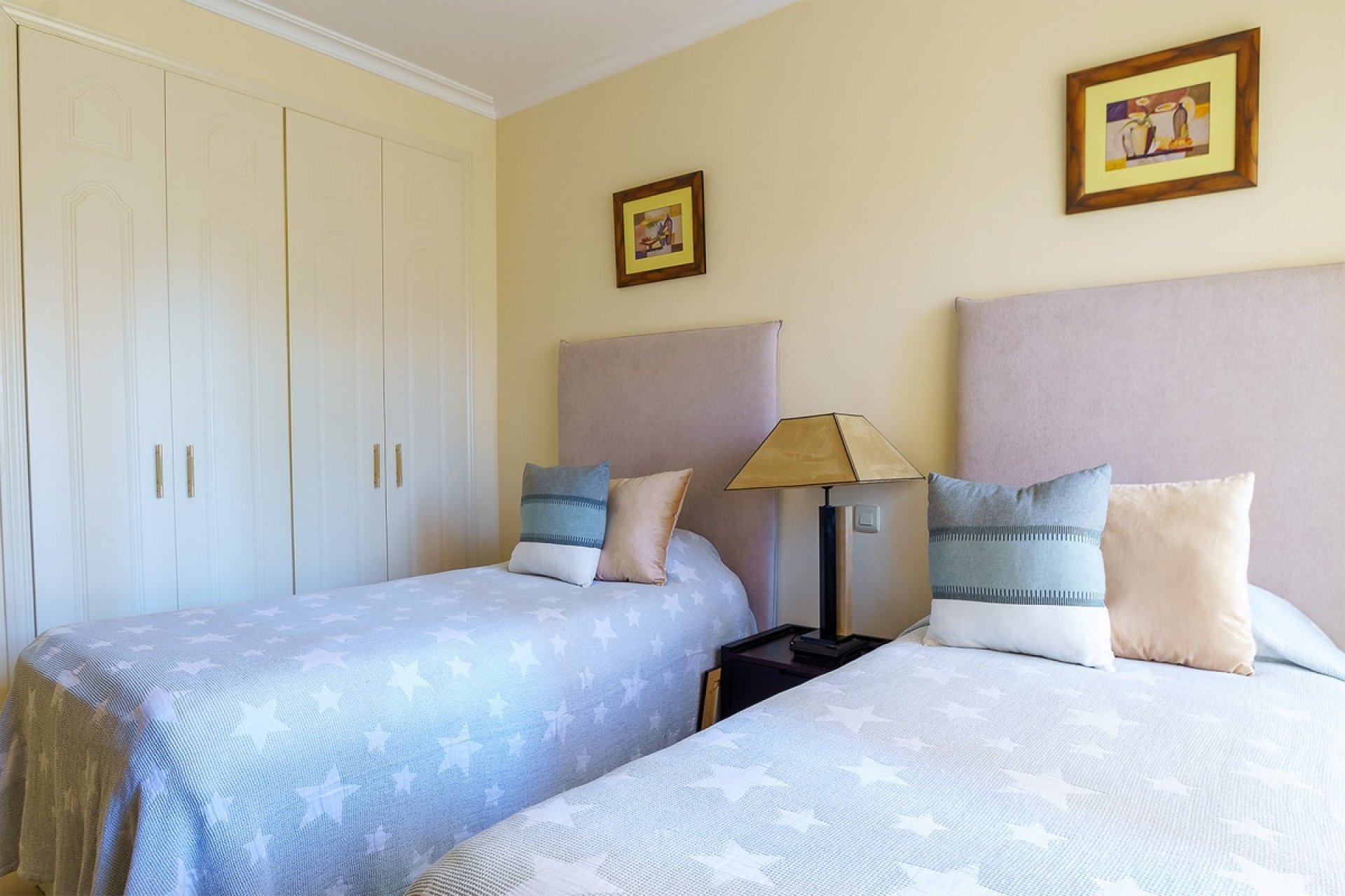 Resale - apartment - Marbella - Puerto Banús