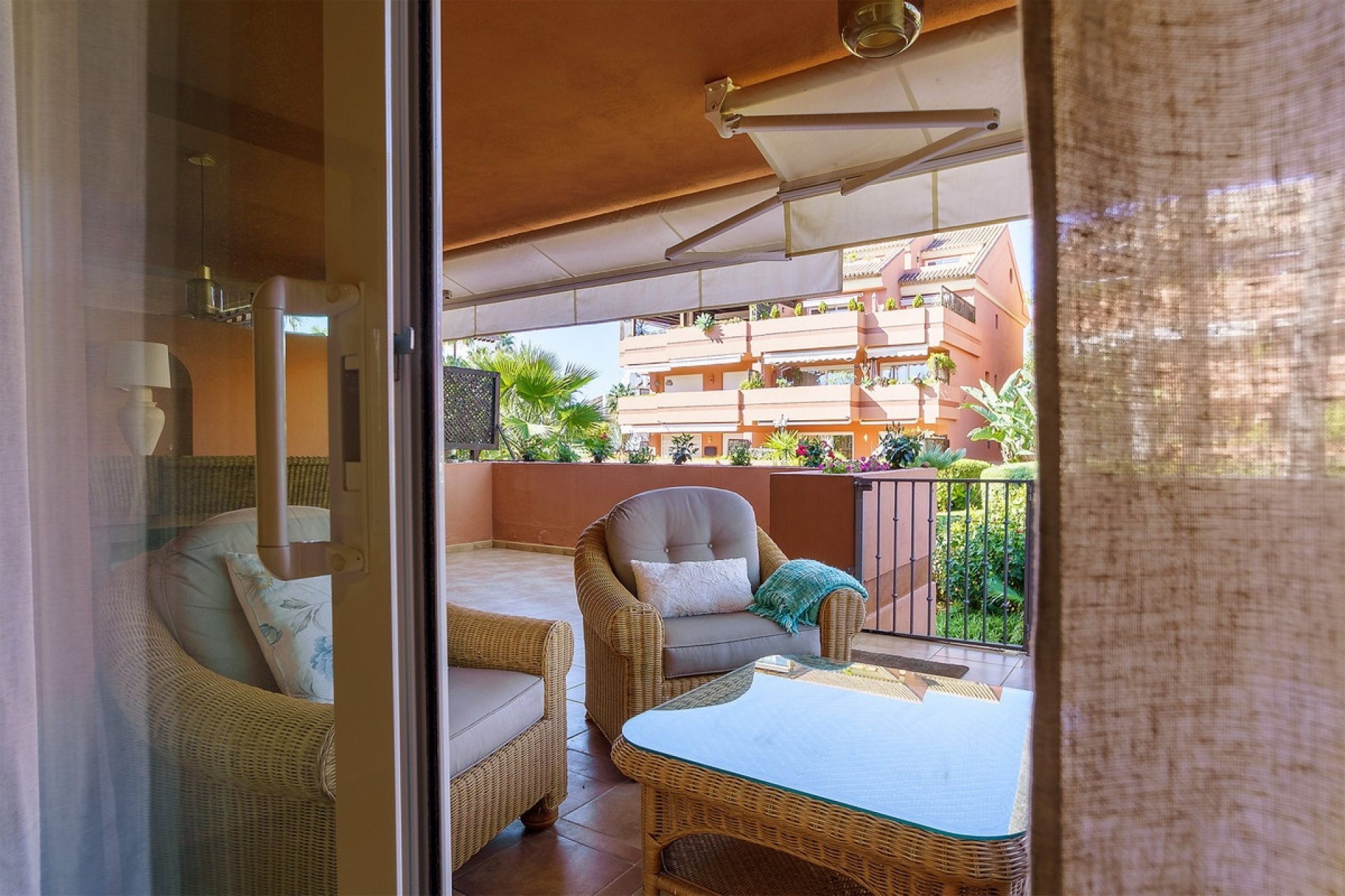 Resale - apartment - Marbella - Puerto Banús
