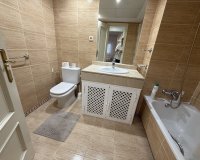 Resale - apartment - Marbella - Puerto Banús