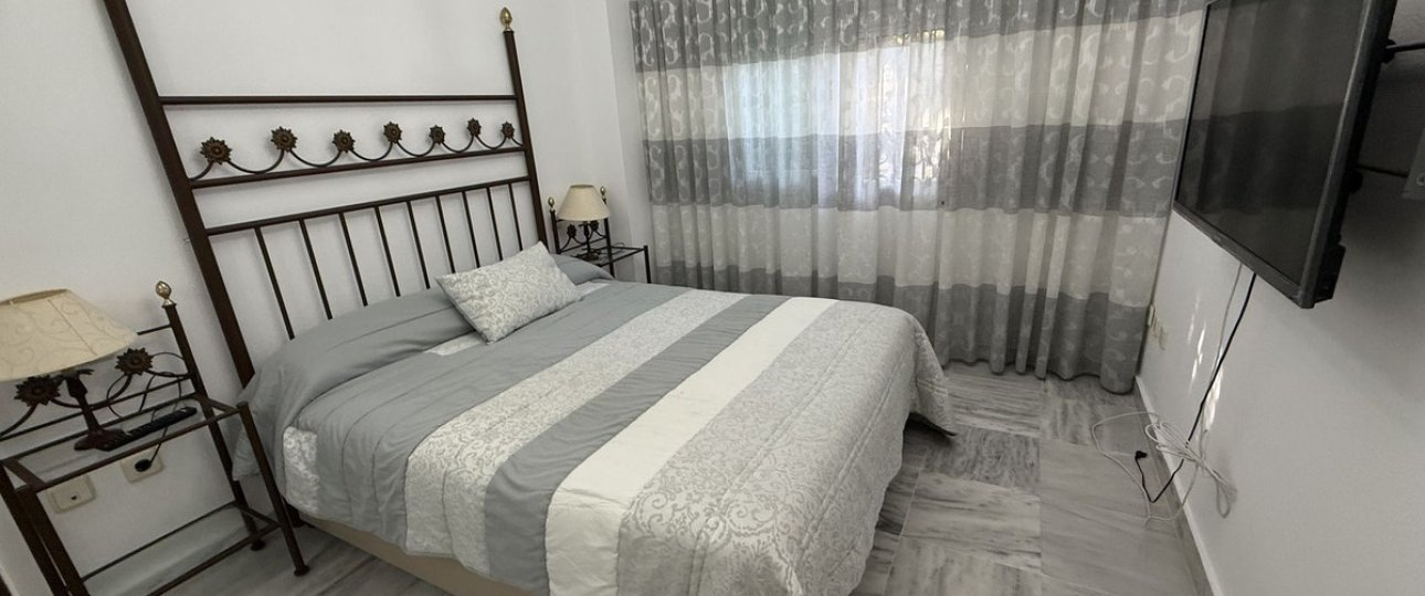 Resale - apartment - Marbella - Puerto Banús