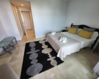 Resale - apartment - Marbella - Puerto Banús