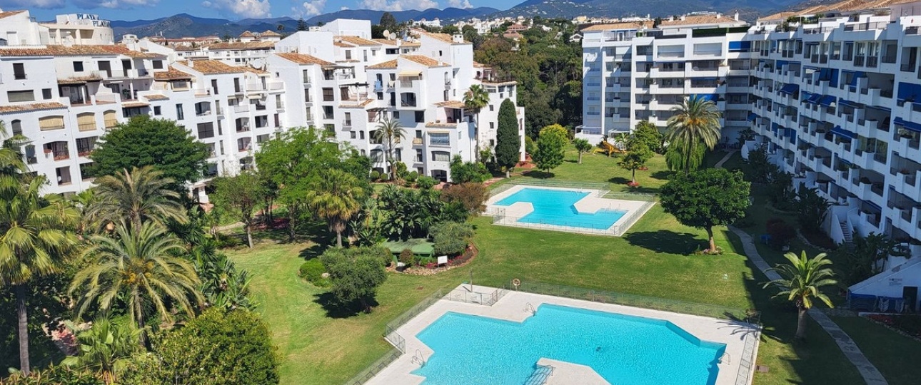 Resale - apartment - Marbella - Puerto Banús