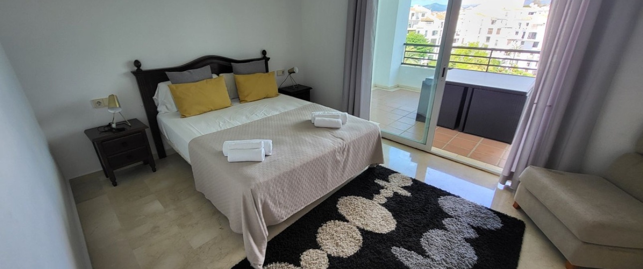 Resale - apartment - Marbella - Puerto Banús