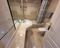 Resale - apartment - Marbella - Puerto Banús
