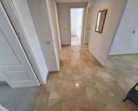Resale - apartment - Marbella - Puerto Banús