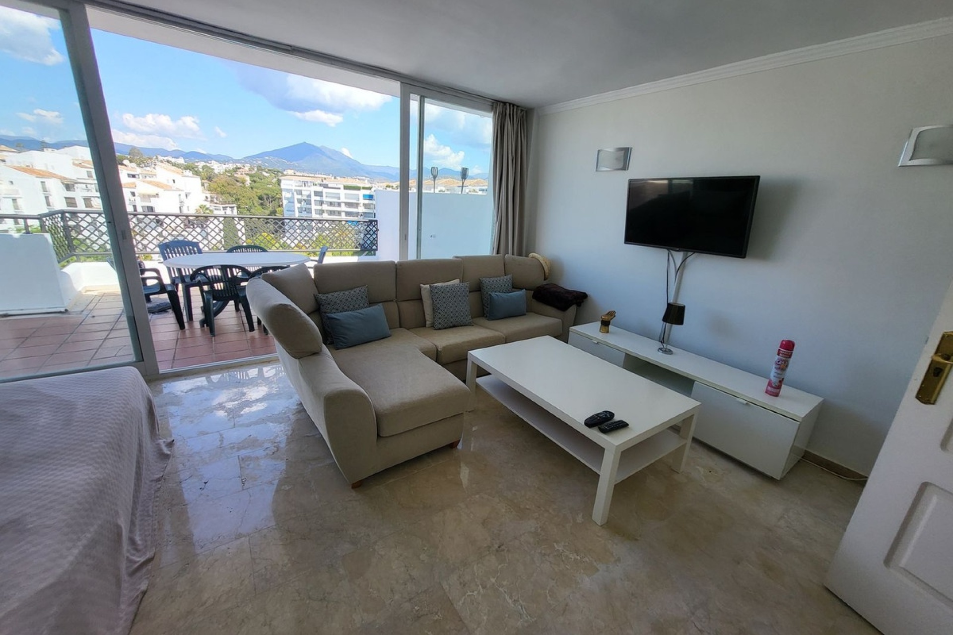 Resale - apartment - Marbella - Puerto Banús