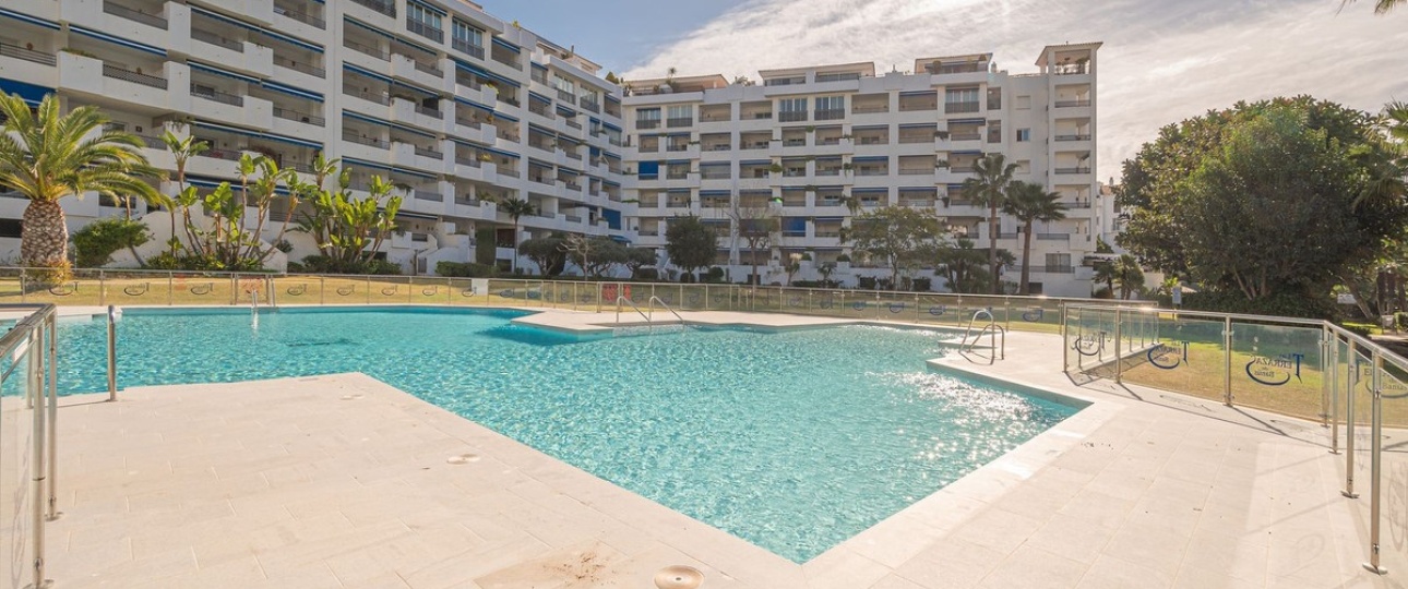 Resale - apartment - Marbella - Puerto Banús