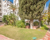 Resale - apartment - Marbella - Puerto Banús