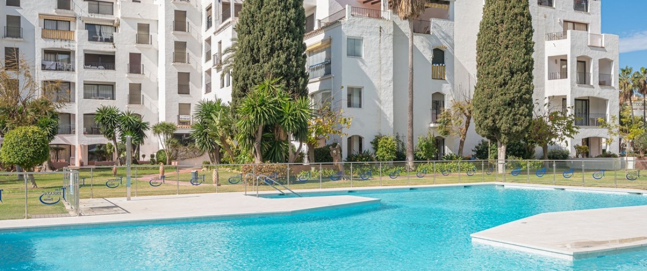 Resale - apartment - Marbella - Puerto Banús