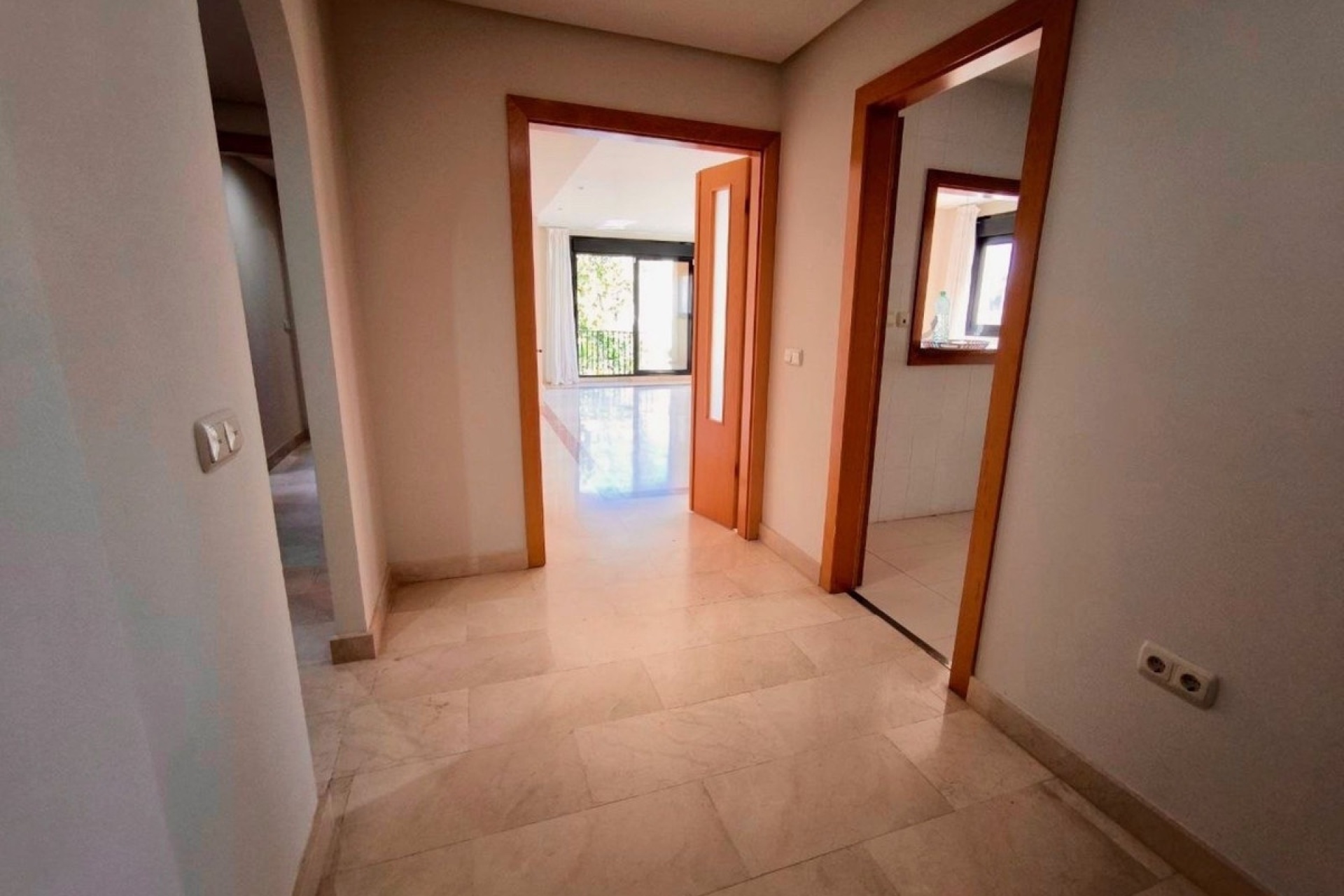 Resale - apartment - Marbella - Puerto Banús