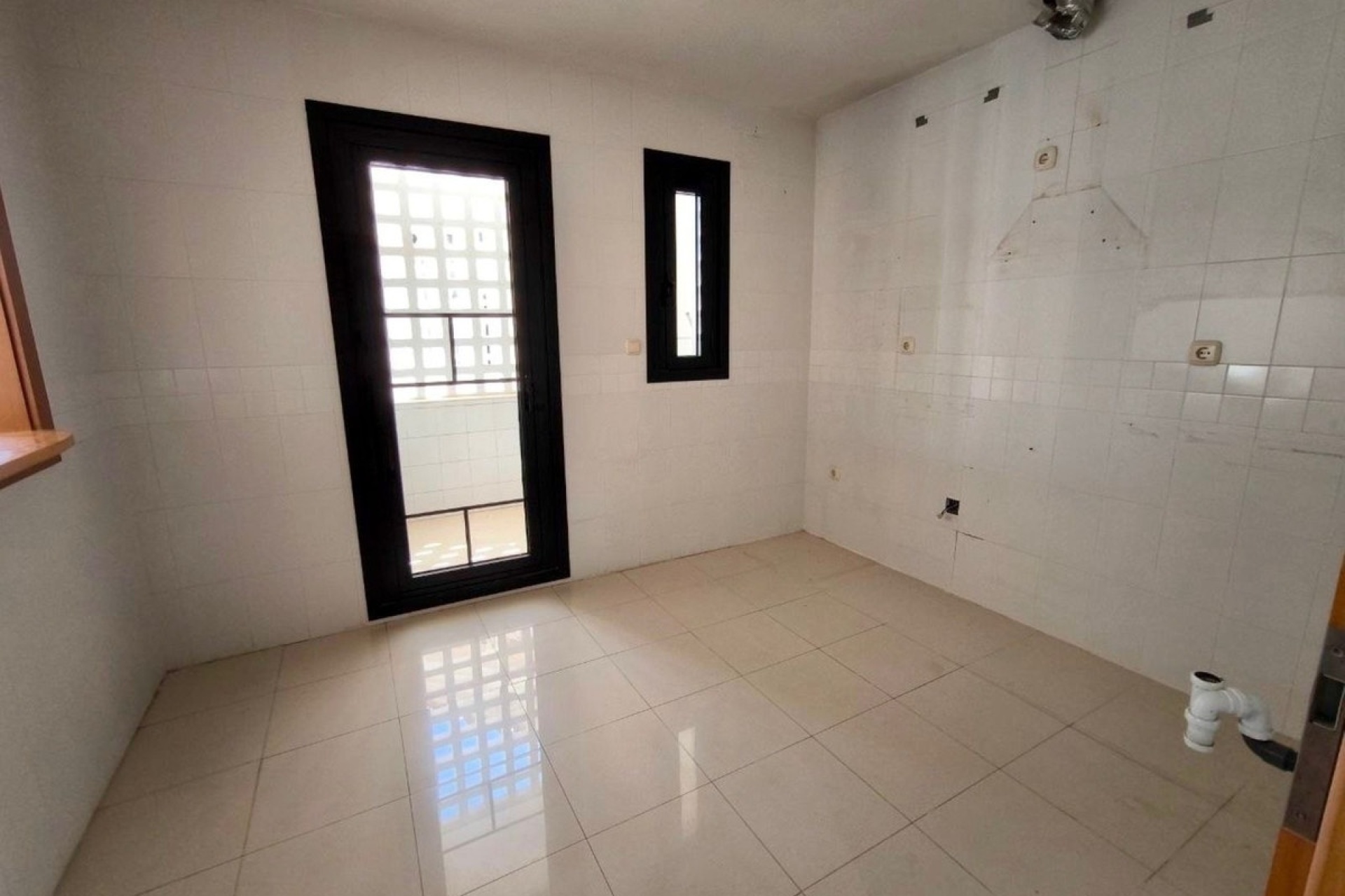 Resale - apartment - Marbella - Puerto Banús