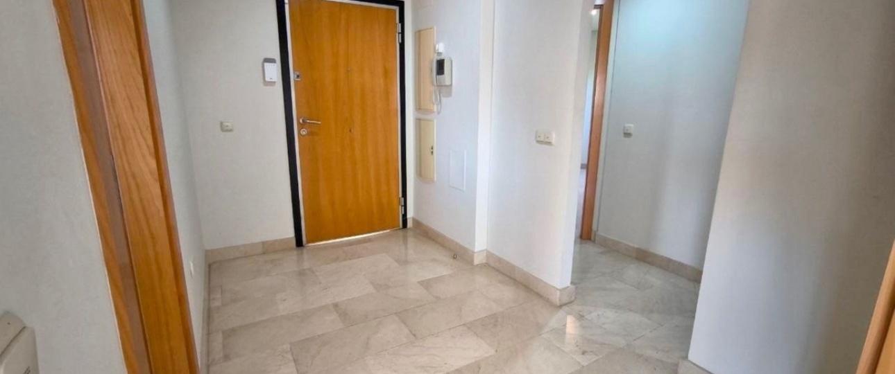 Resale - apartment - Marbella - Puerto Banús