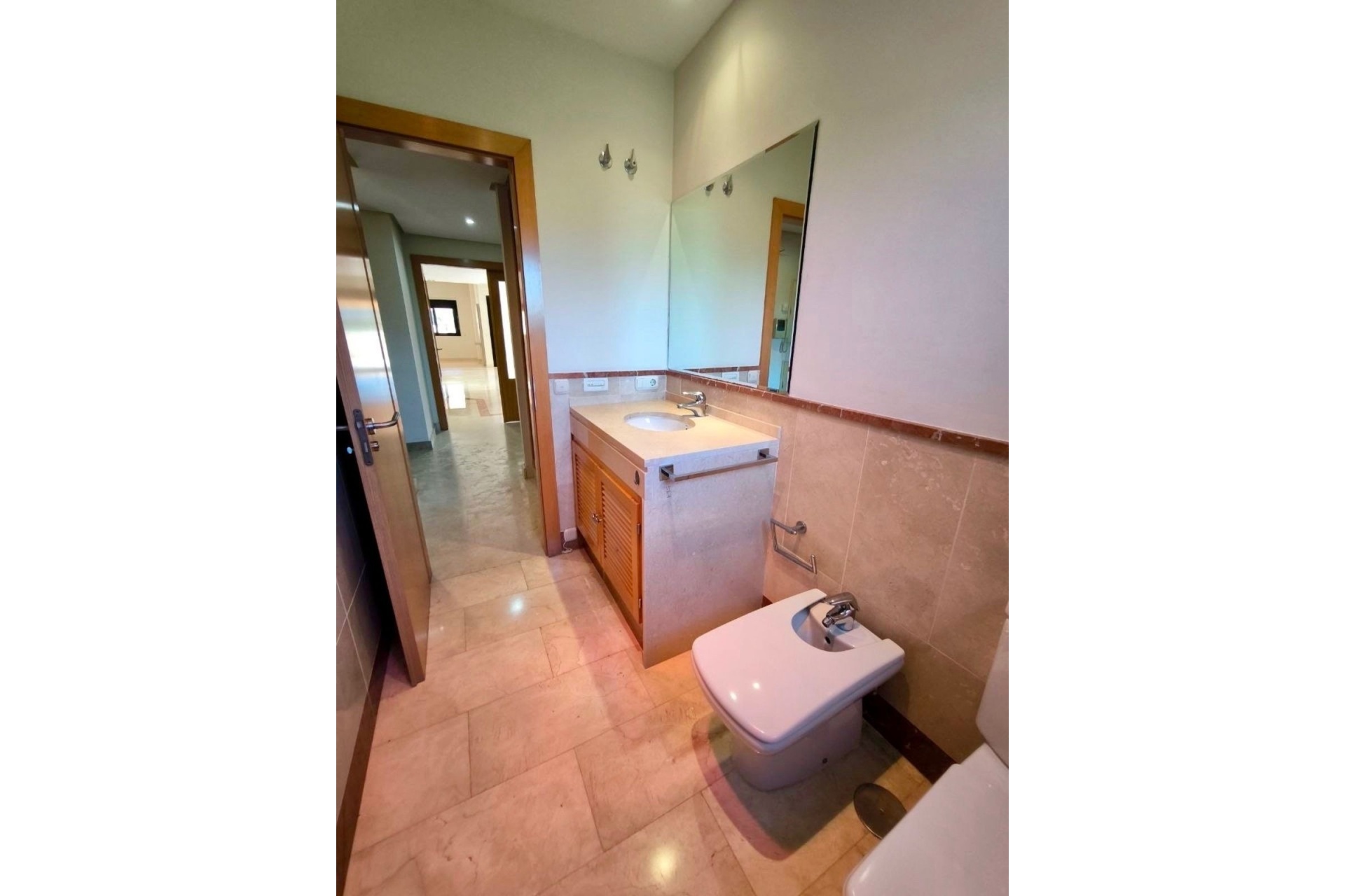 Resale - apartment - Marbella - Puerto Banús