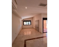 Resale - apartment - Marbella - Puerto Banús
