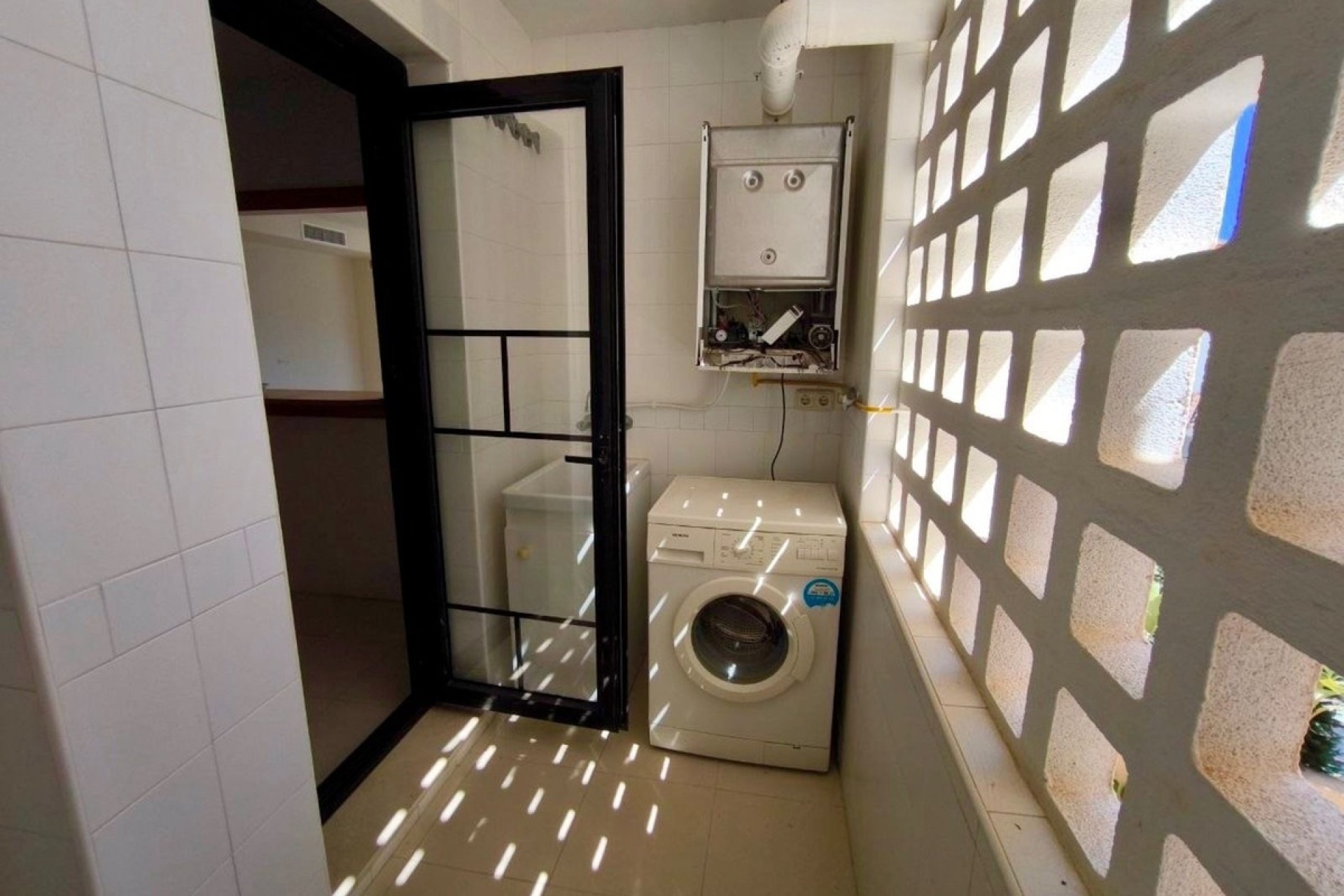 Resale - apartment - Marbella - Puerto Banús