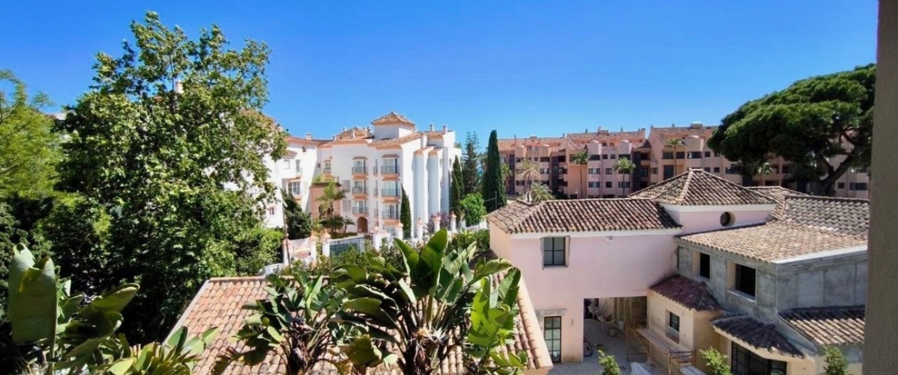 Resale - apartment - Marbella - Puerto Banús