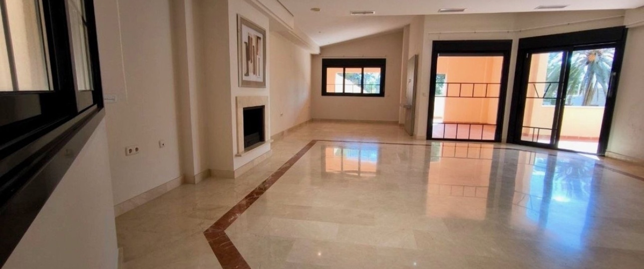 Resale - apartment - Marbella - Puerto Banús