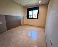 Resale - apartment - Marbella - Puerto Banús