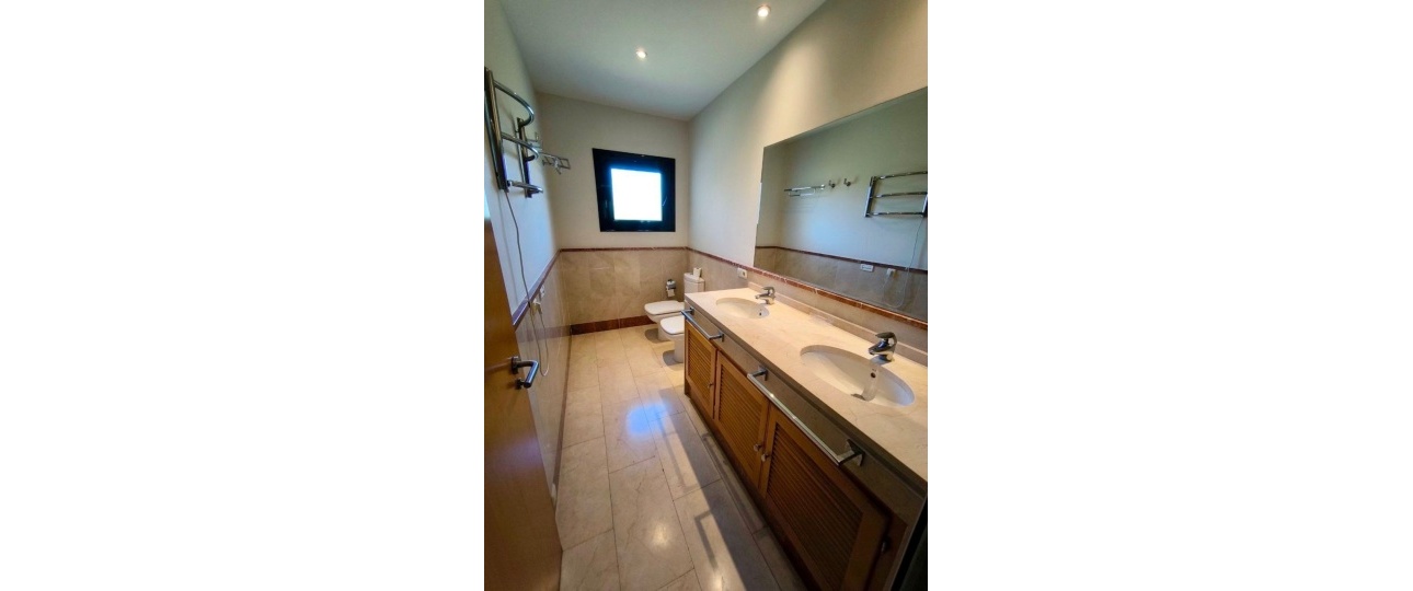 Resale - apartment - Marbella - Puerto Banús