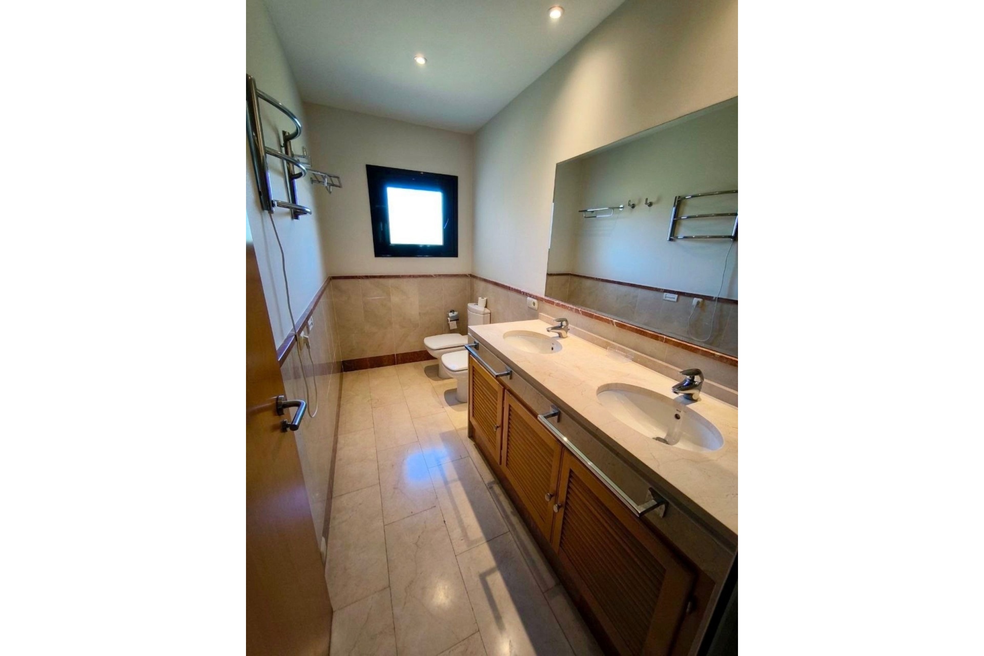 Resale - apartment - Marbella - Puerto Banús