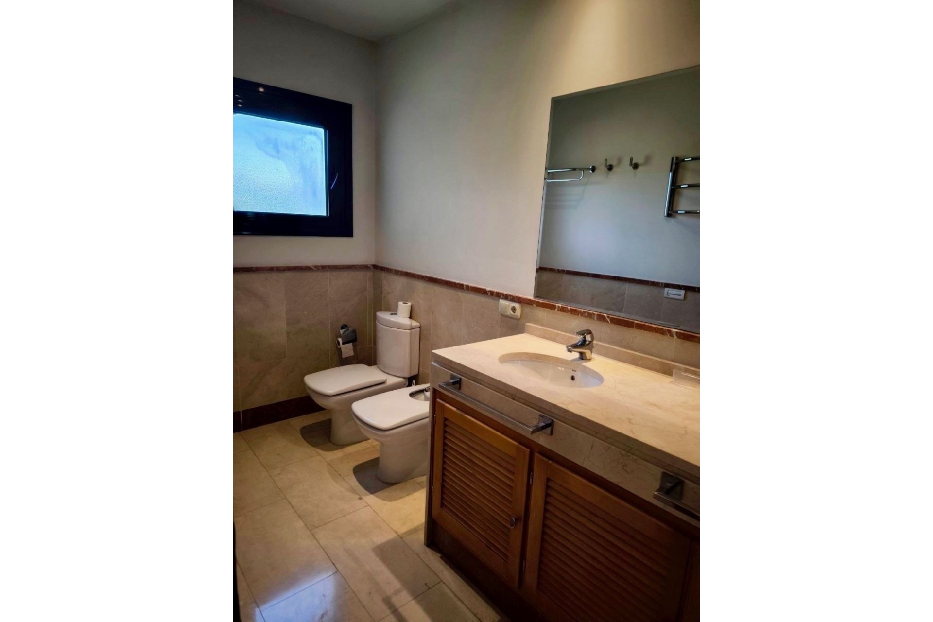 Resale - apartment - Marbella - Puerto Banús