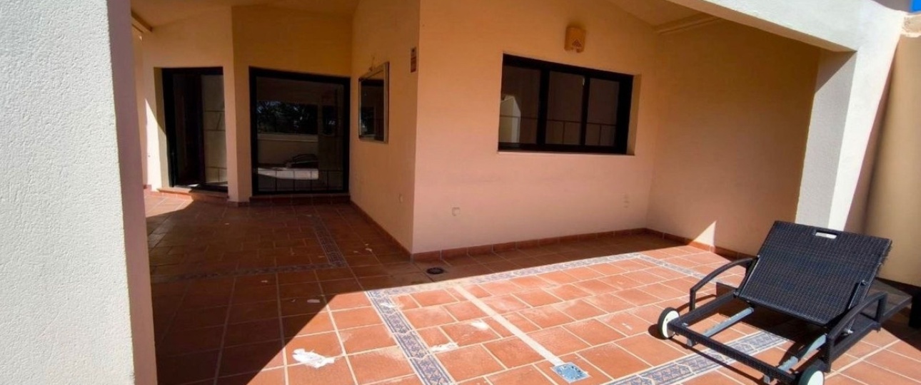 Resale - apartment - Marbella - Puerto Banús