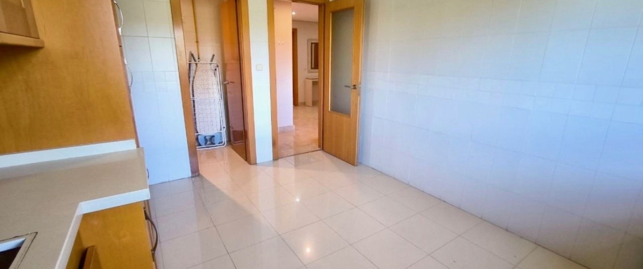 Resale - apartment - Marbella - Puerto Banús