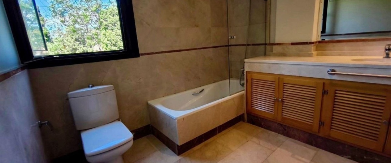 Resale - apartment - Marbella - Puerto Banús