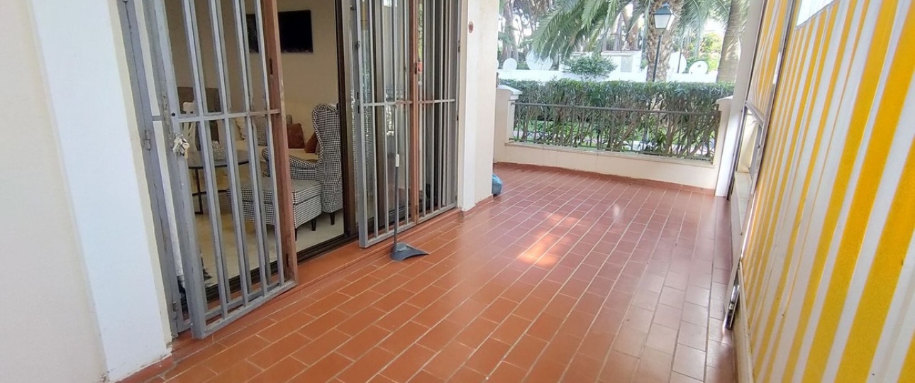 Resale - apartment - Marbella - Puerto Banús