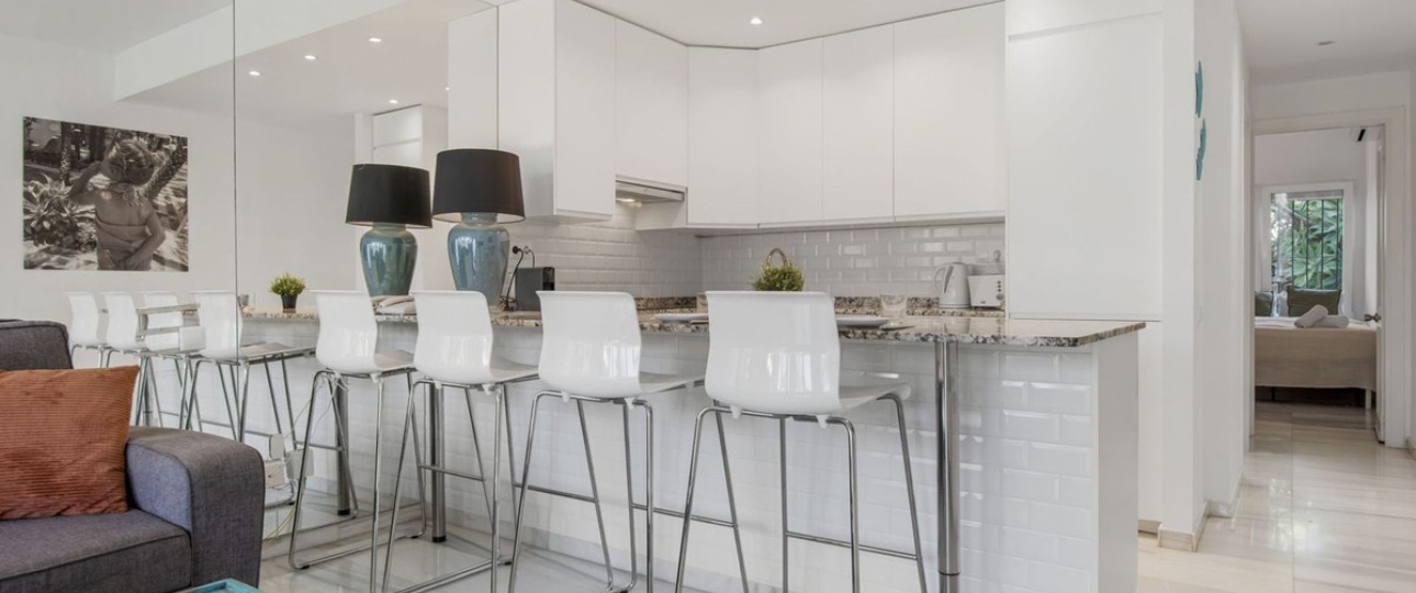 Resale - apartment - Marbella - Puerto Banús