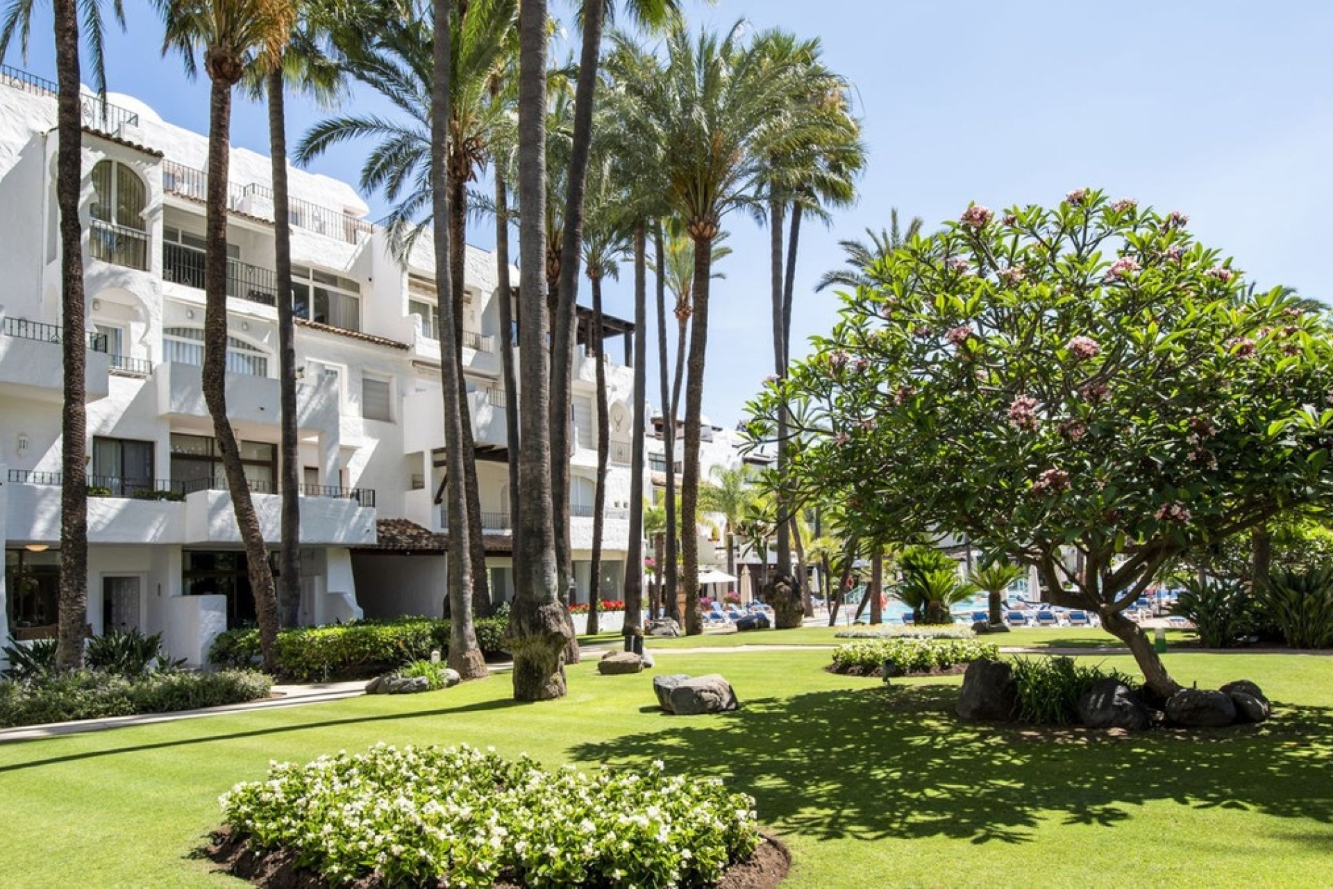 Resale - apartment - Marbella - Puerto Banús
