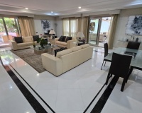 Resale - apartment - Marbella - Puerto Banús
