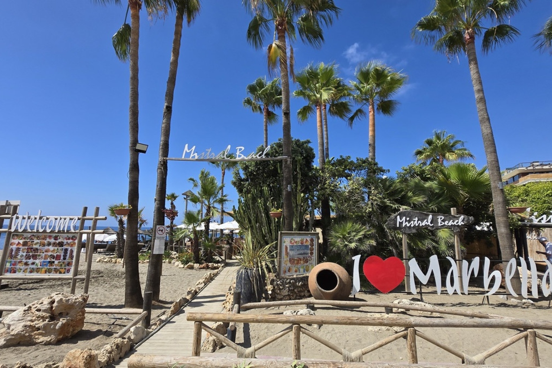 Resale - apartment - Marbella - Puerto Banús