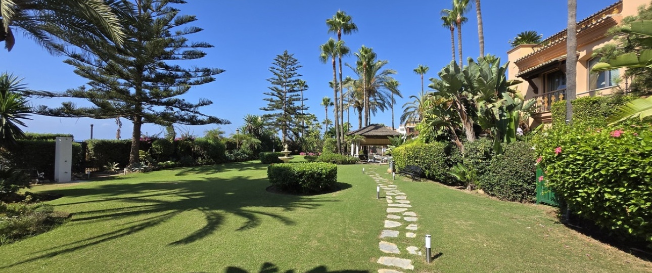 Resale - apartment - Marbella - Puerto Banús