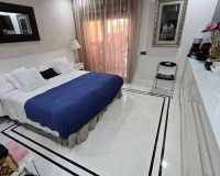 Resale - apartment - Marbella - Puerto Banús