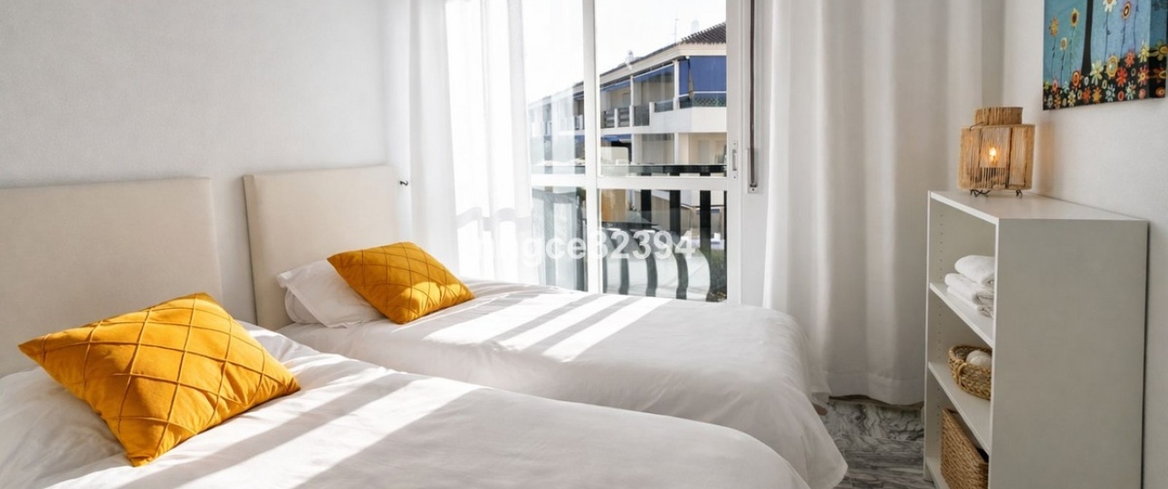 Resale - apartment - Marbella - Puerto Banús