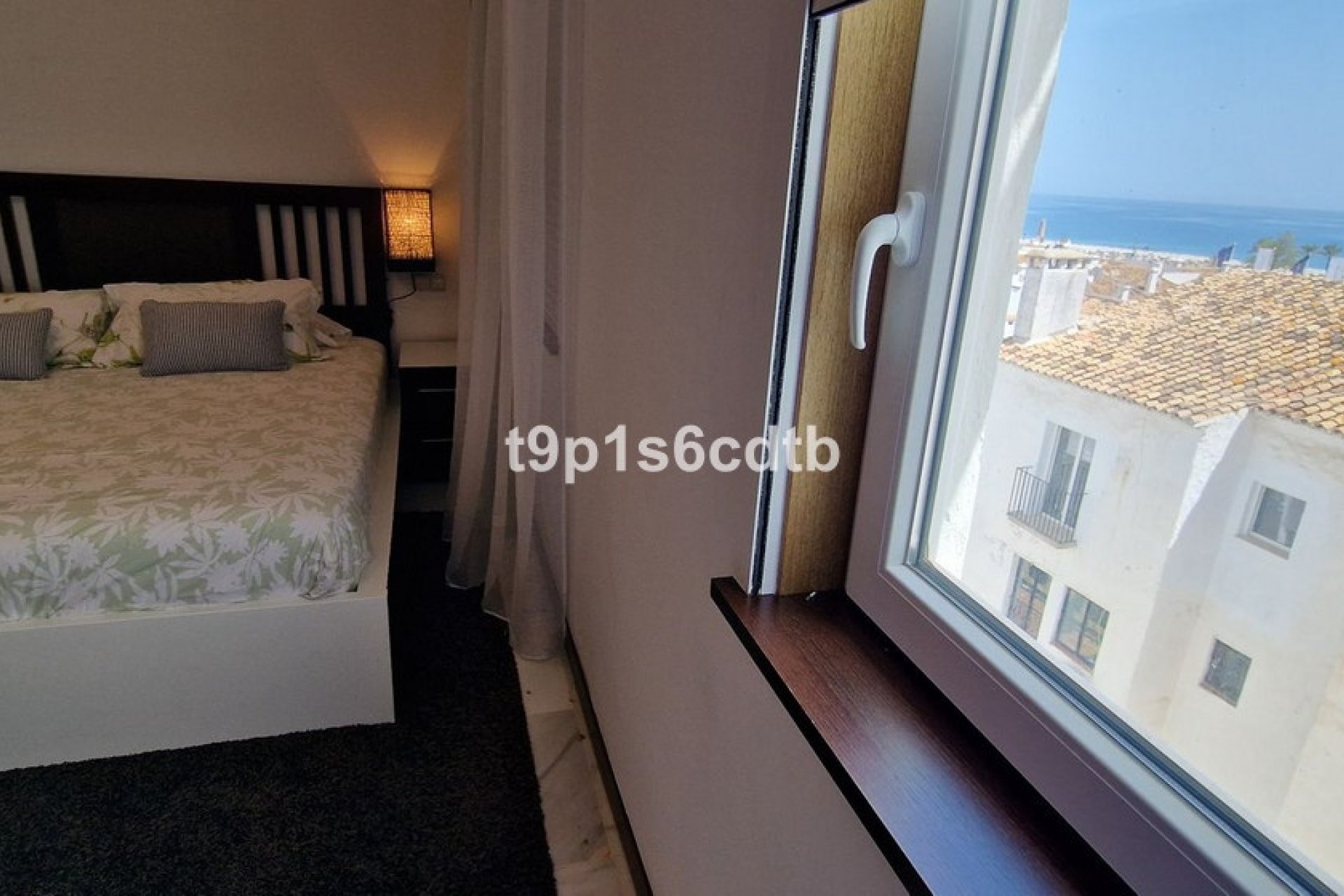 Resale - apartment - Marbella - Puerto Banús
