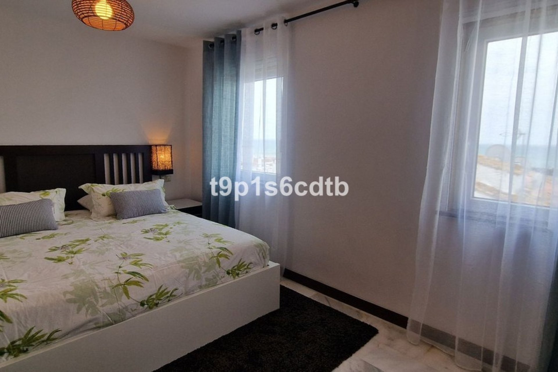 Resale - apartment - Marbella - Puerto Banús
