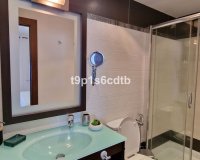 Resale - apartment - Marbella - Puerto Banús