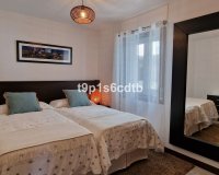Resale - apartment - Marbella - Puerto Banús