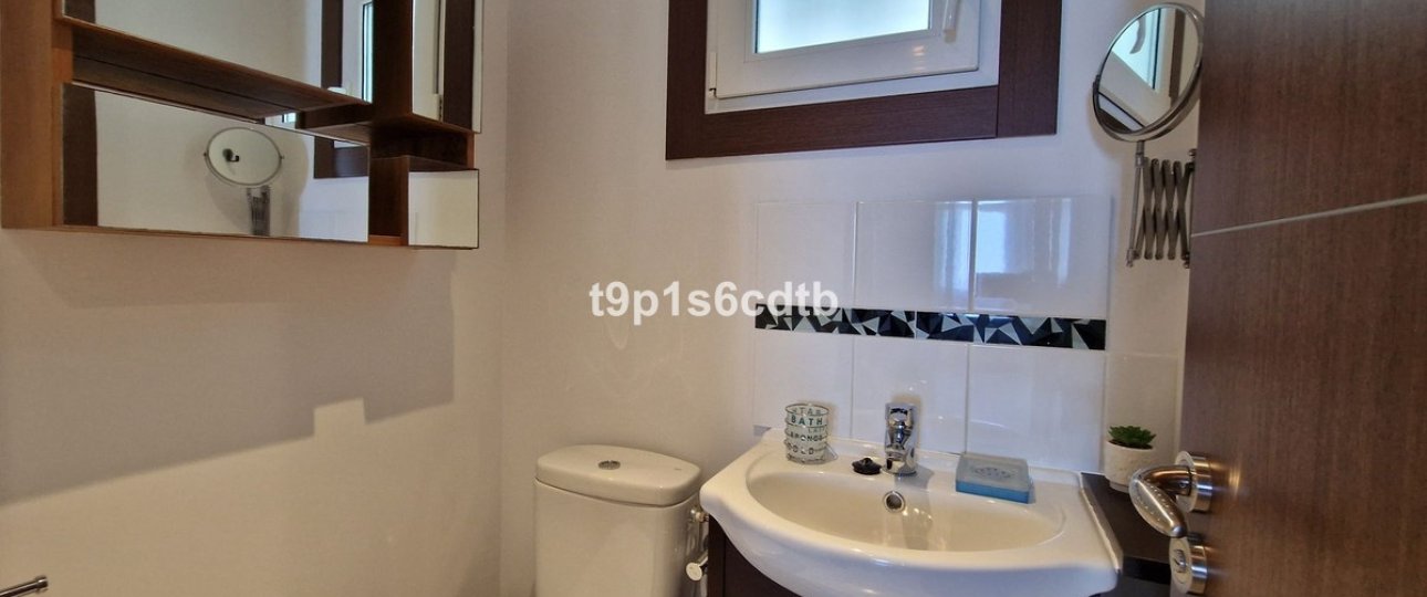 Resale - apartment - Marbella - Puerto Banús