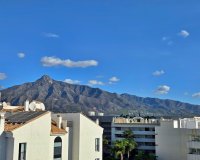 Resale - apartment - Marbella - Puerto Banús