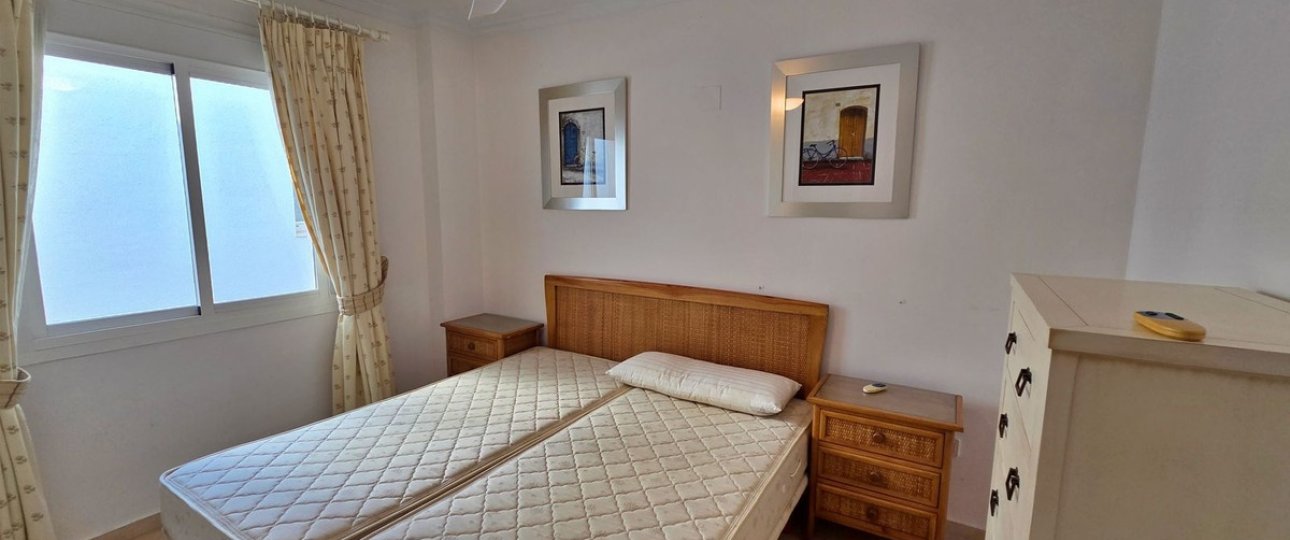 Resale - apartment - Marbella - Puerto Banús