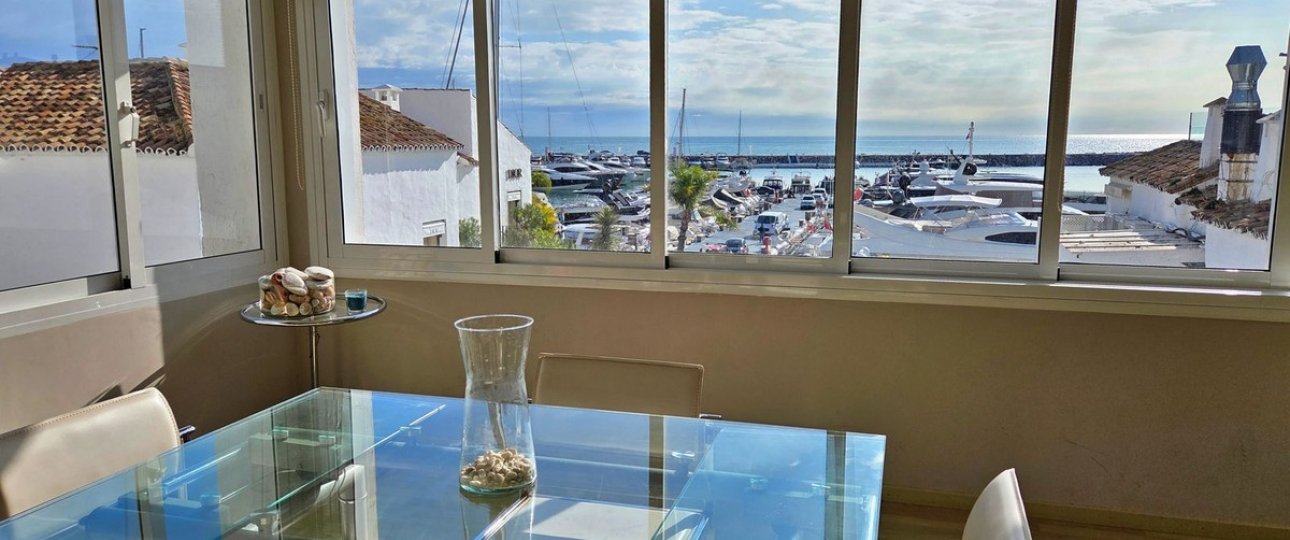 Resale - apartment - Marbella - Puerto Banús
