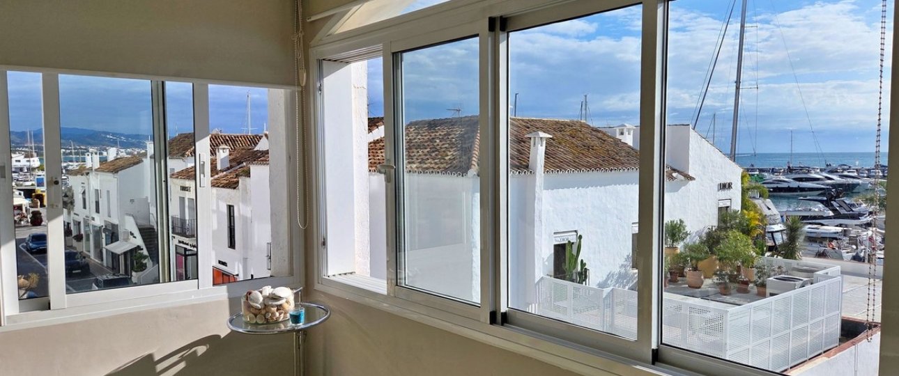 Resale - apartment - Marbella - Puerto Banús