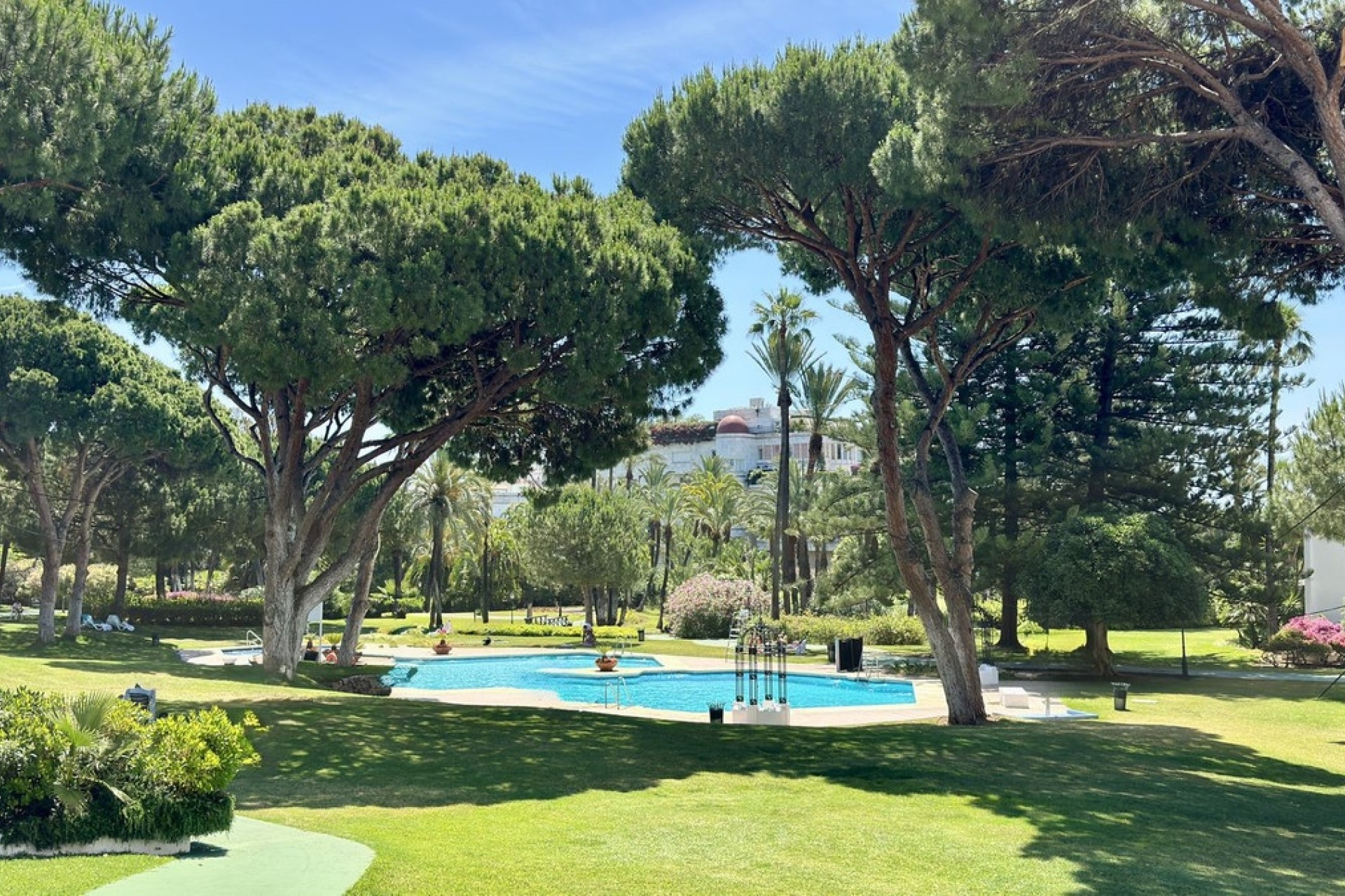 Resale - apartment - Marbella - Puerto Banús