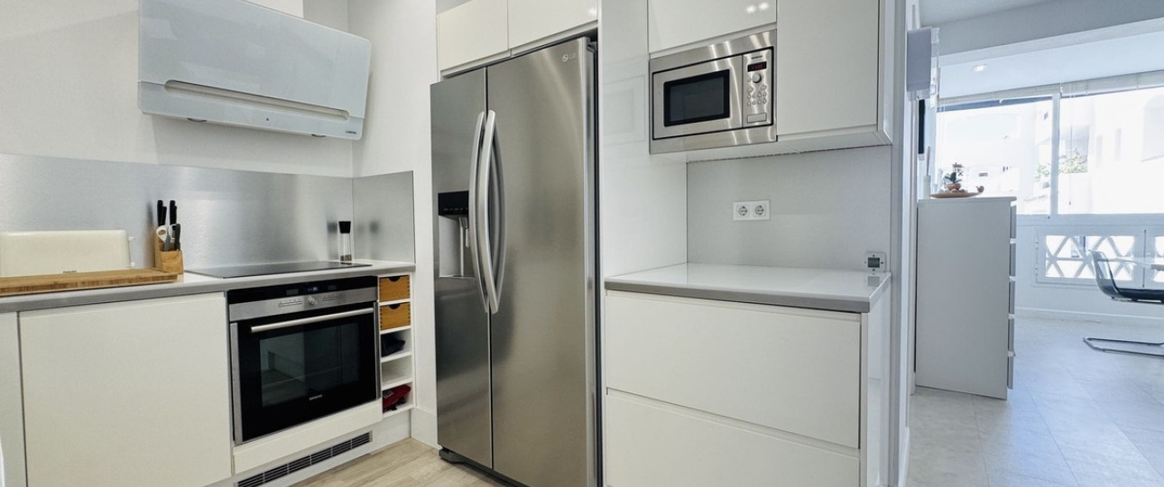 Resale - apartment - Marbella - Puerto Banús