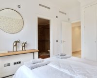 Resale - apartment - Marbella - Puerto Banús