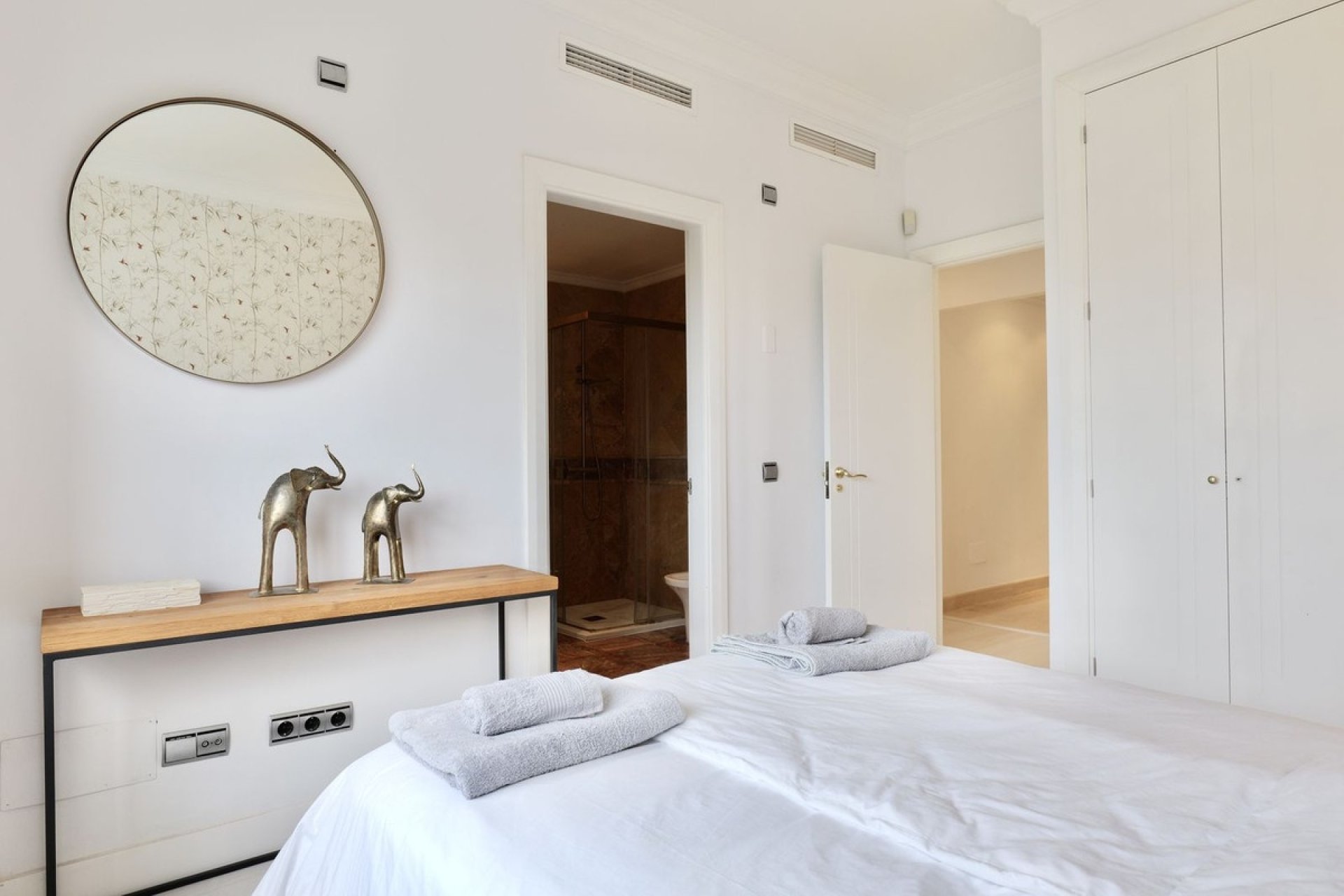 Resale - apartment - Marbella - Puerto Banús