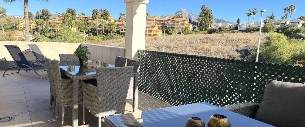 Resale - apartment - Marbella - Puerto Banús